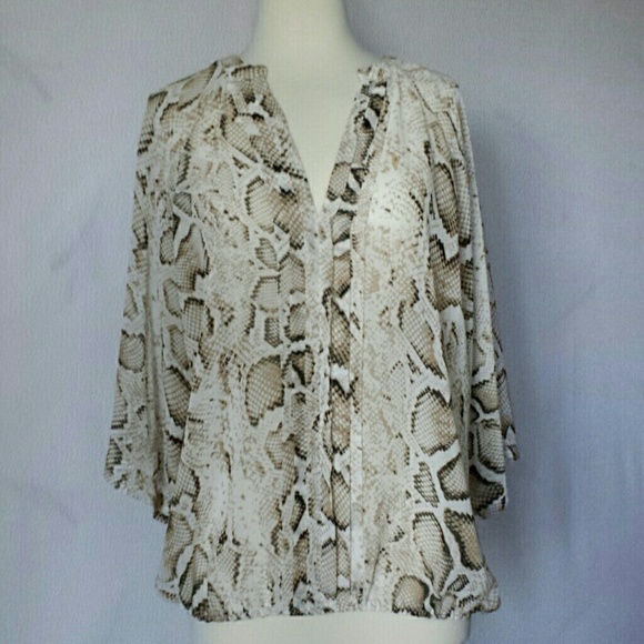 a.n.a Tops - A.N.A. A New Approach Snake Skin V Neck Blouse XL